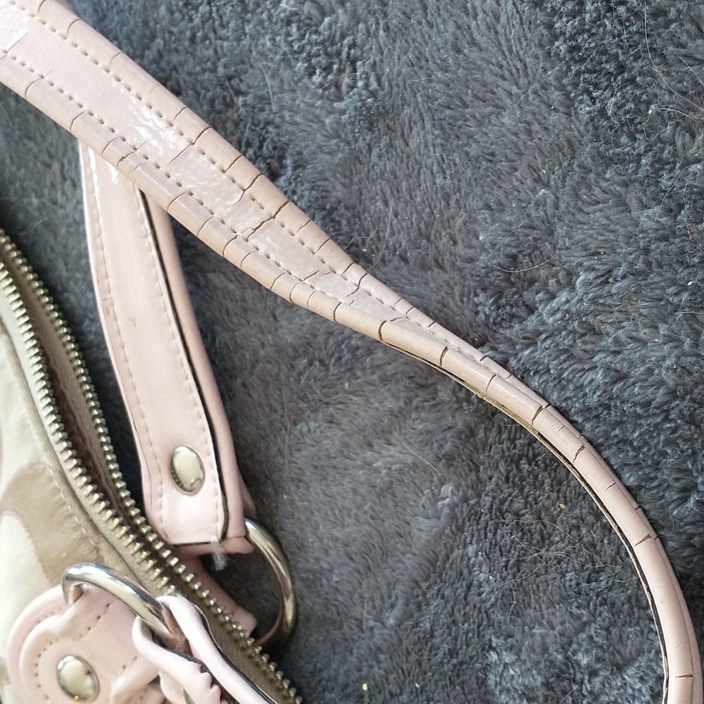 Coach purse - Picture 3 of 3